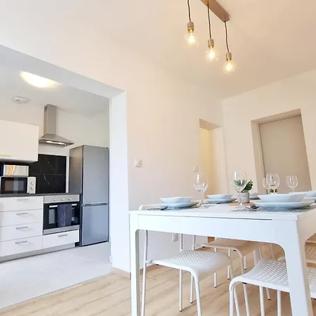 Le Triplex - 5 - 10 Pers- Fibre - Relax