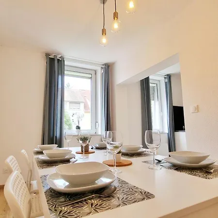 Le Triplex - 5 - 10 Pers- Fibre - Relax Apartment Mulhouse