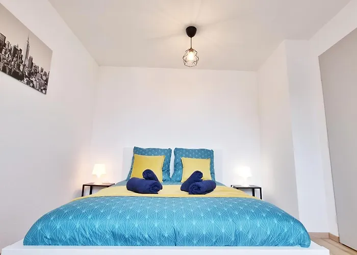 Le Triplex - 5 - 10 Pers- Fibre - Relax * Miluza